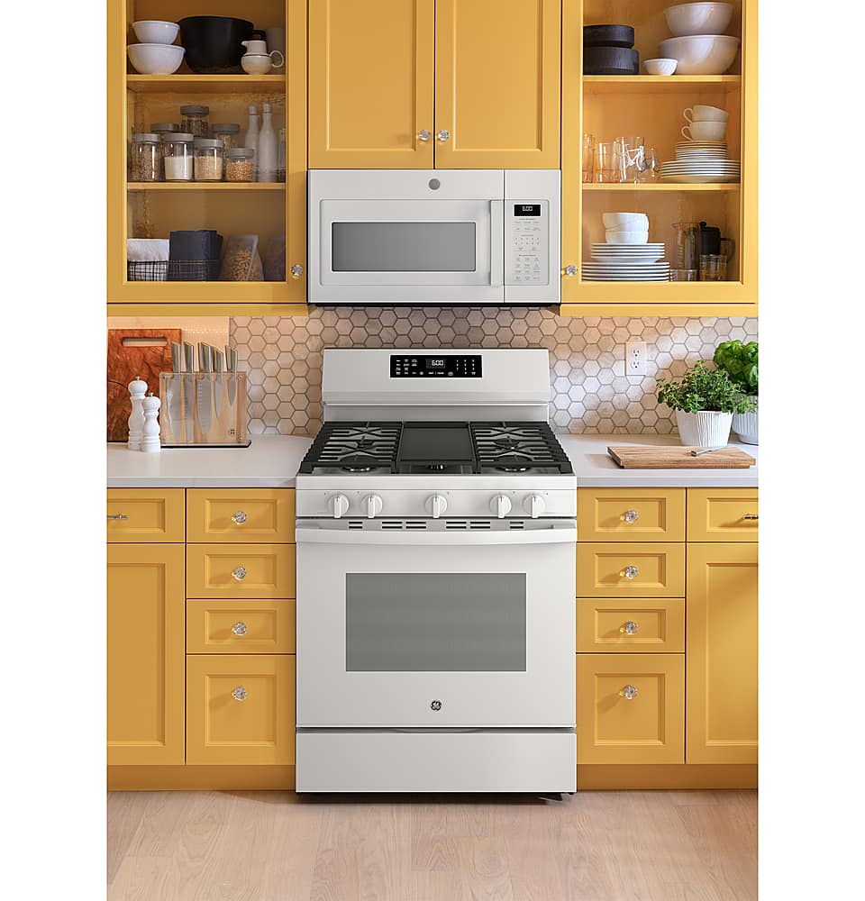 Alt View 26. GE - 5.3 Cu. Ft. Freestanding Gas Convection Range with Steam Cleaning and EasyWash Oven Tray - White.
