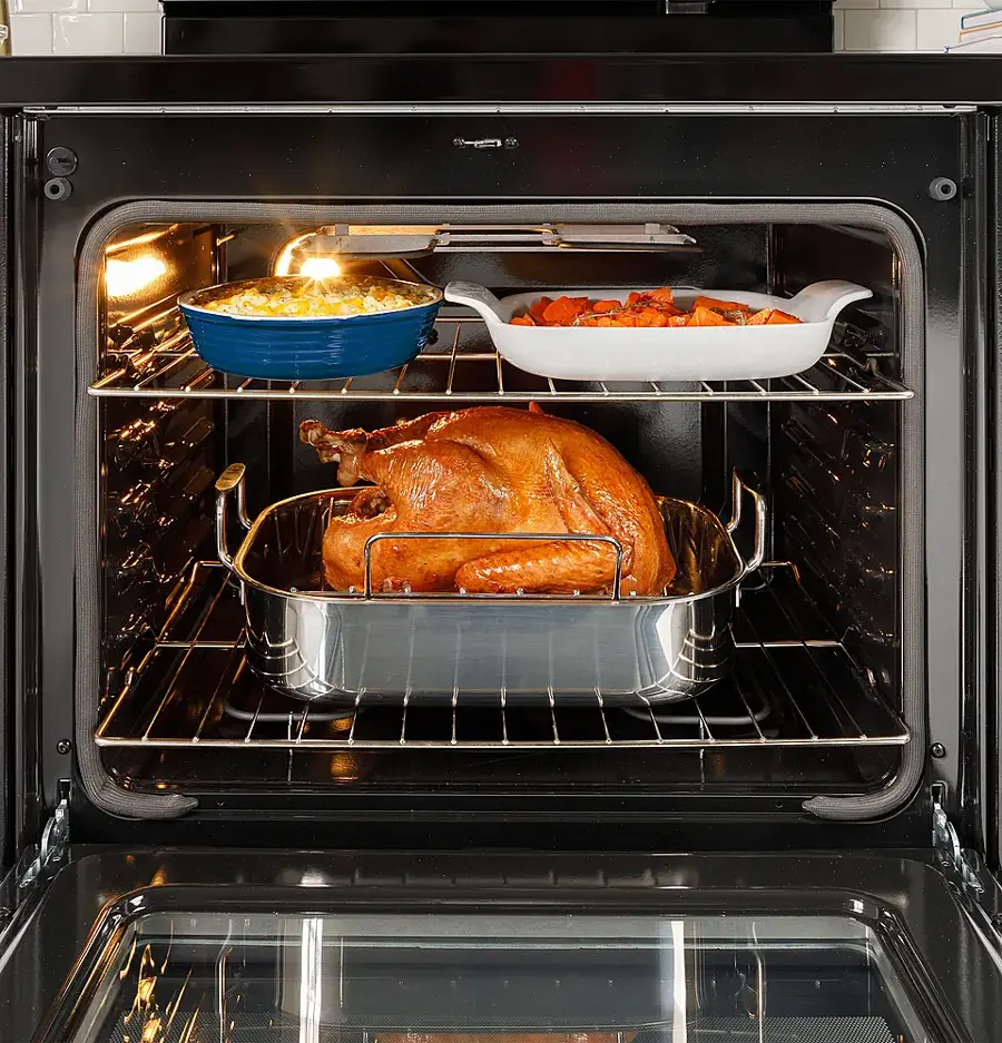Alt View 24. GE - 5.3 Cu. Ft. Freestanding Electric Range with Steam Cleaning and 4 Burner Radiant Cooktop - Stainless Steel/Black.