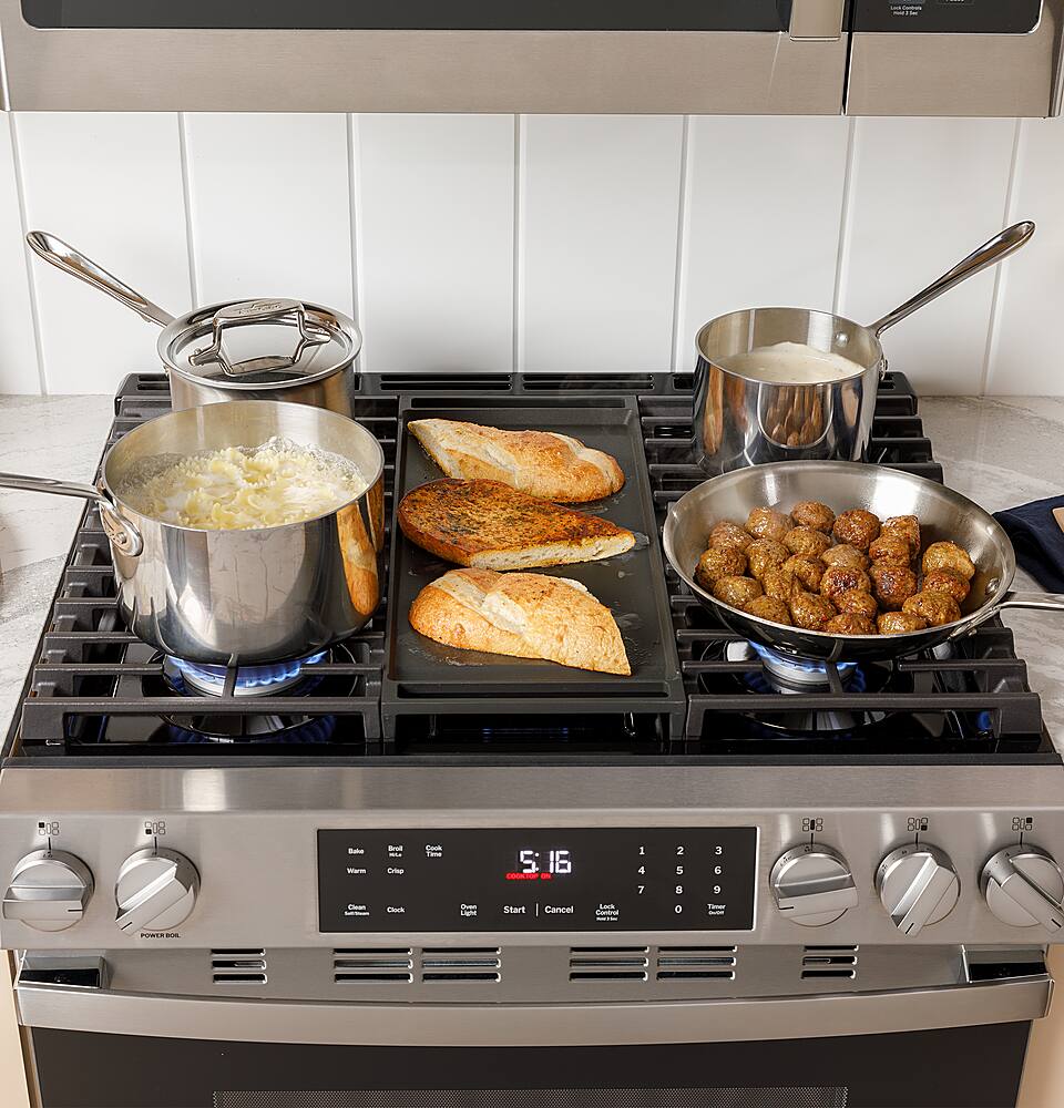 Alt View 20. GE - 5.3 Cu. Ft. Slide In Gas Range with Self-Clean and Steam Clean Option and Crisp Mode - Stainless Steel.