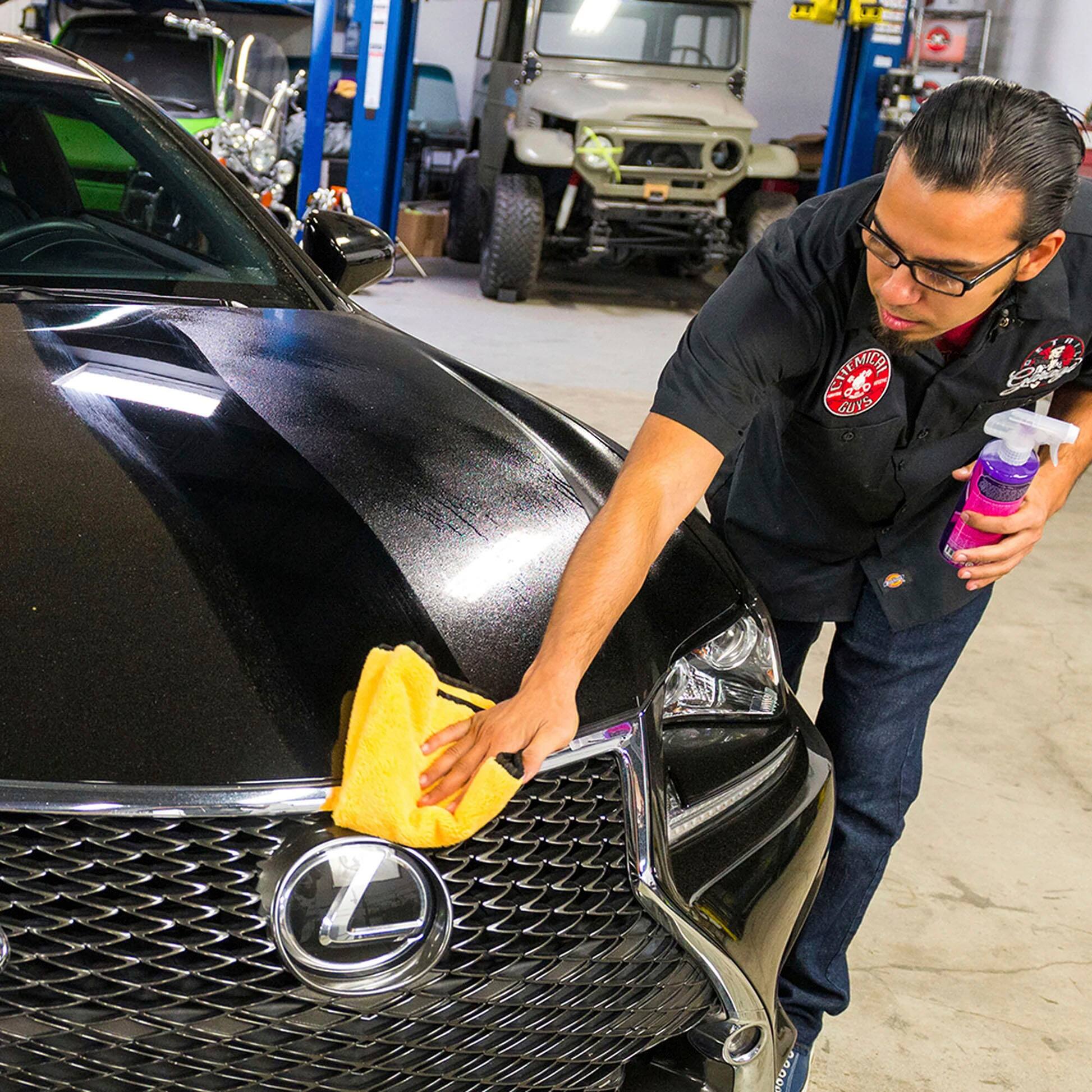 The text on the image reads "Svenene Guys I."