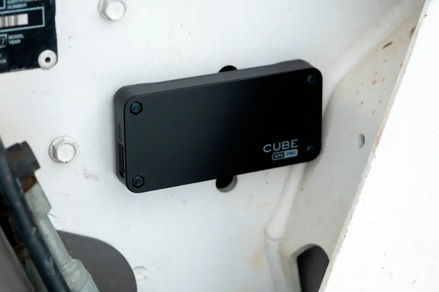 The text on the image reads "CUBE PRO GPS."