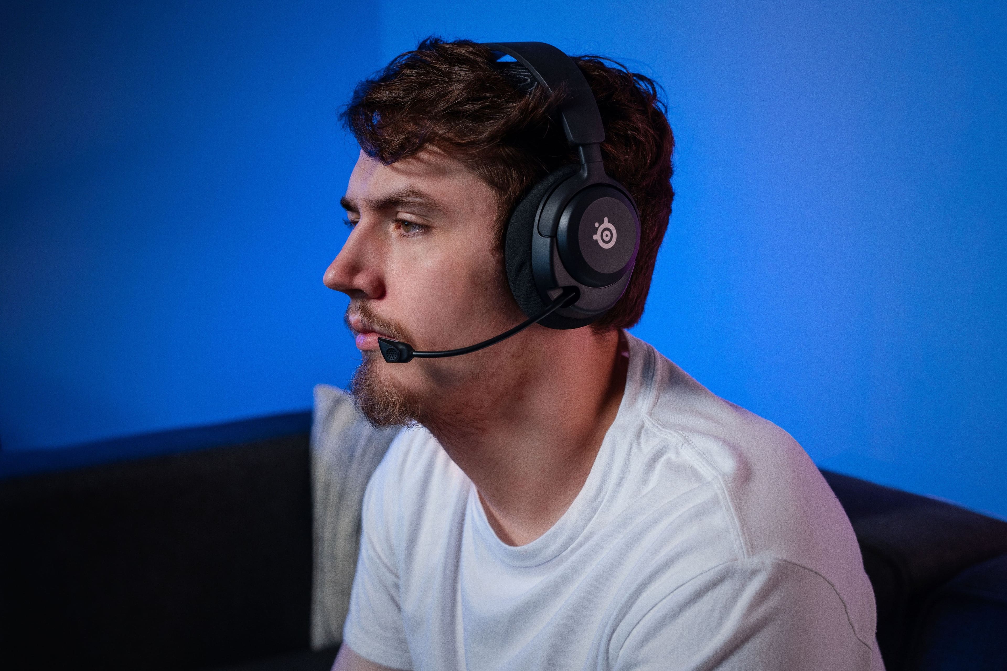 Alt View 21. SteelSeries - Arctis Nova 5P Wireless Gaming Headset for PS5, PS4 - Black.