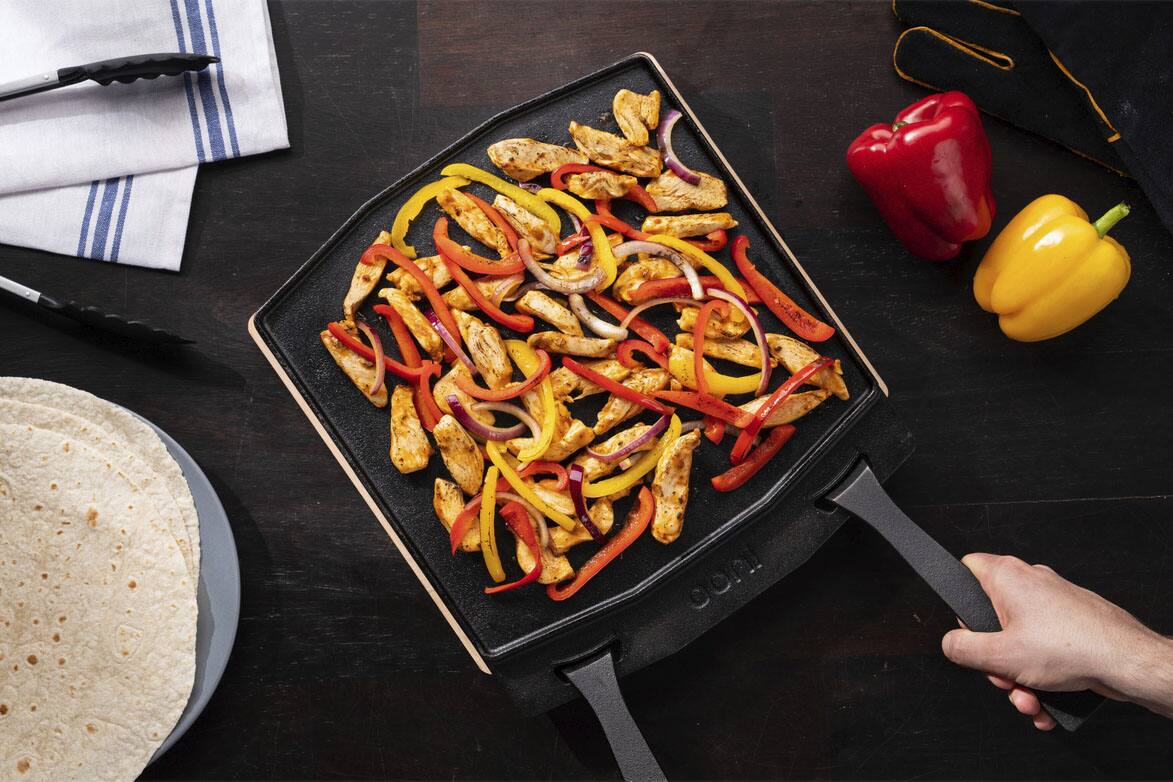 Alt View 20. Ooni - Dual-sided Grizzler Plate - black.