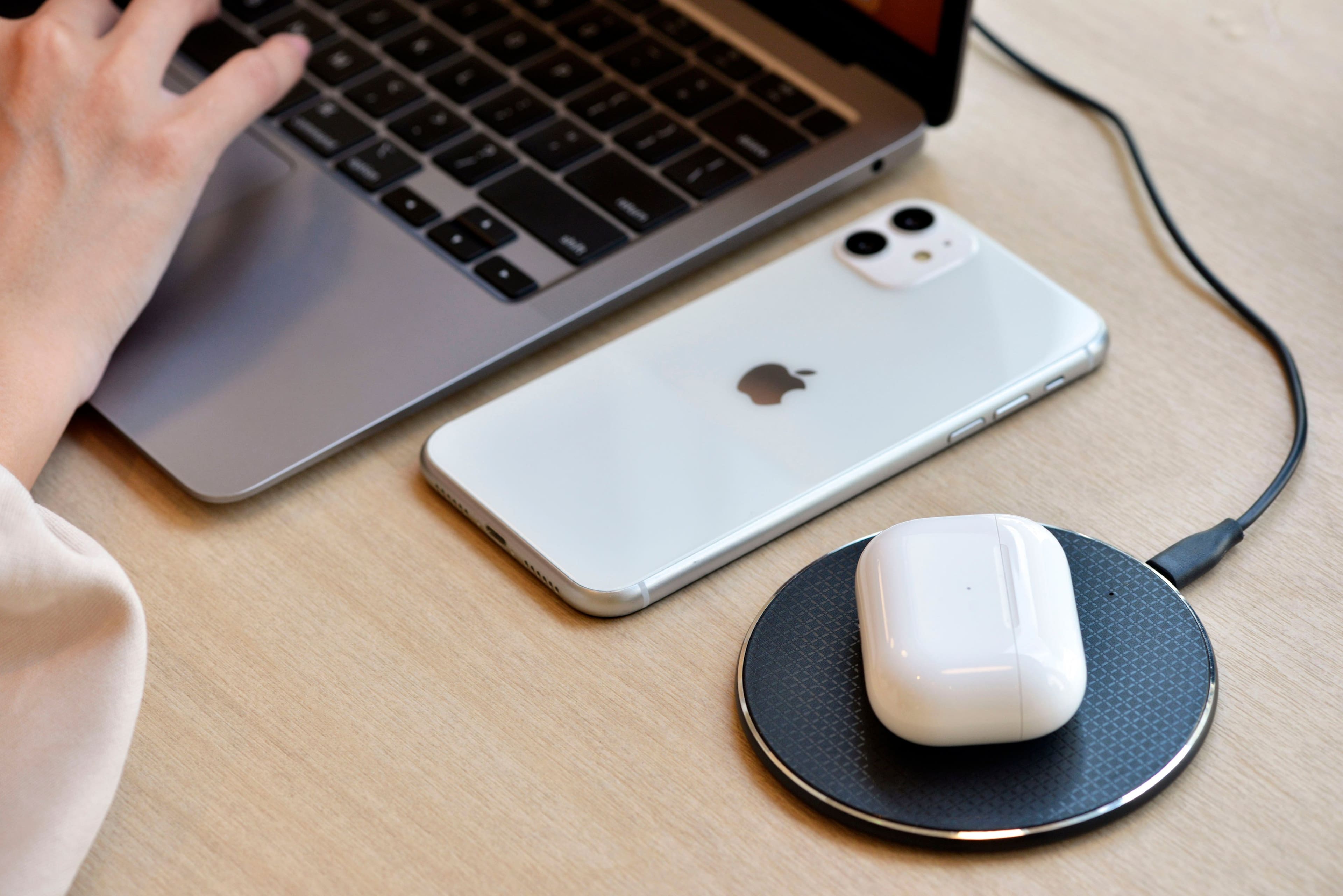 Alt View 16. Energizer - Max 15W Qi Certified Universal Wireless Charging Pad - USB-C Cable Included (AC Adapter not included) - Black.