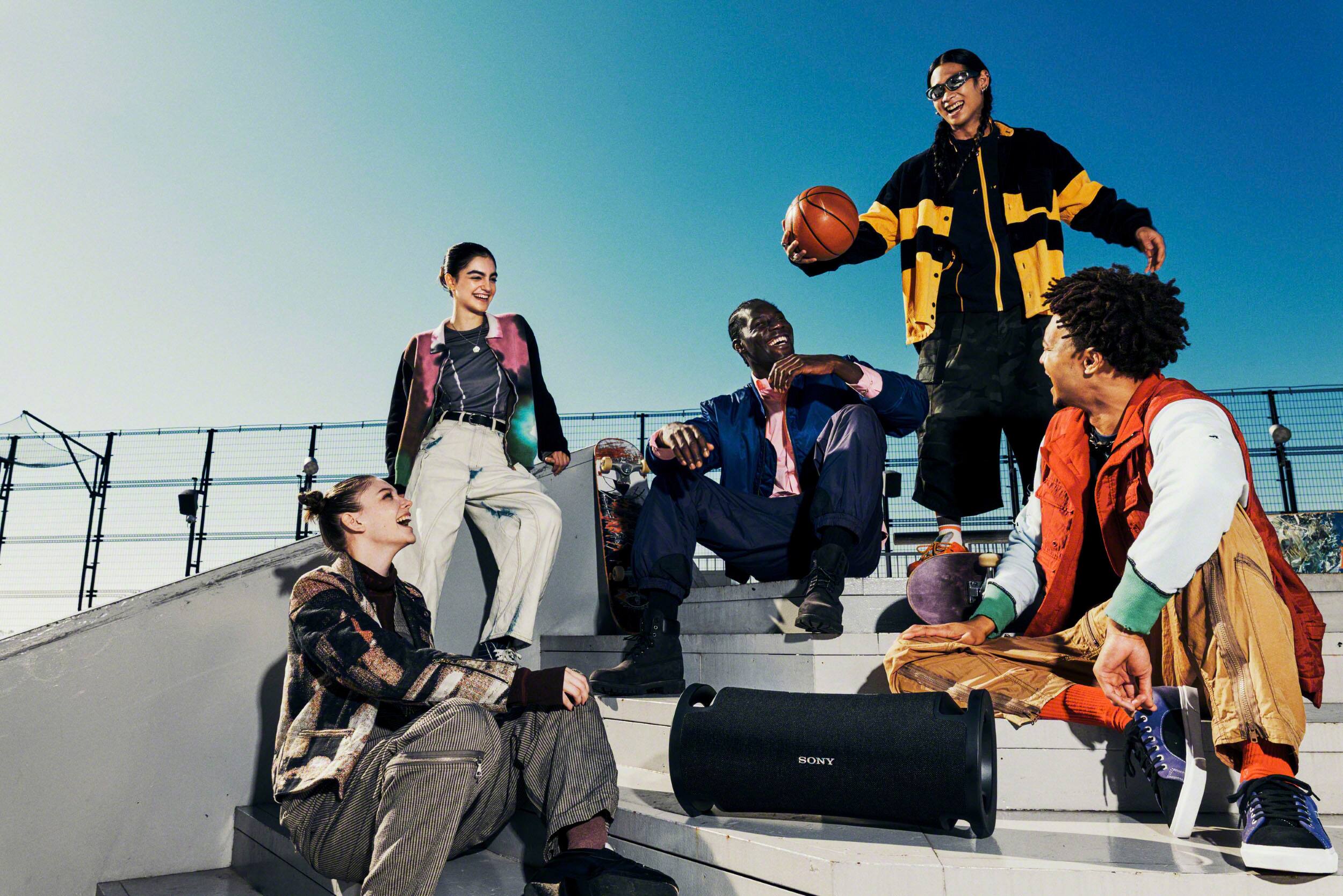 Alt View 19. Sony - ULT FIELD 7 Wireless Speaker - Black.