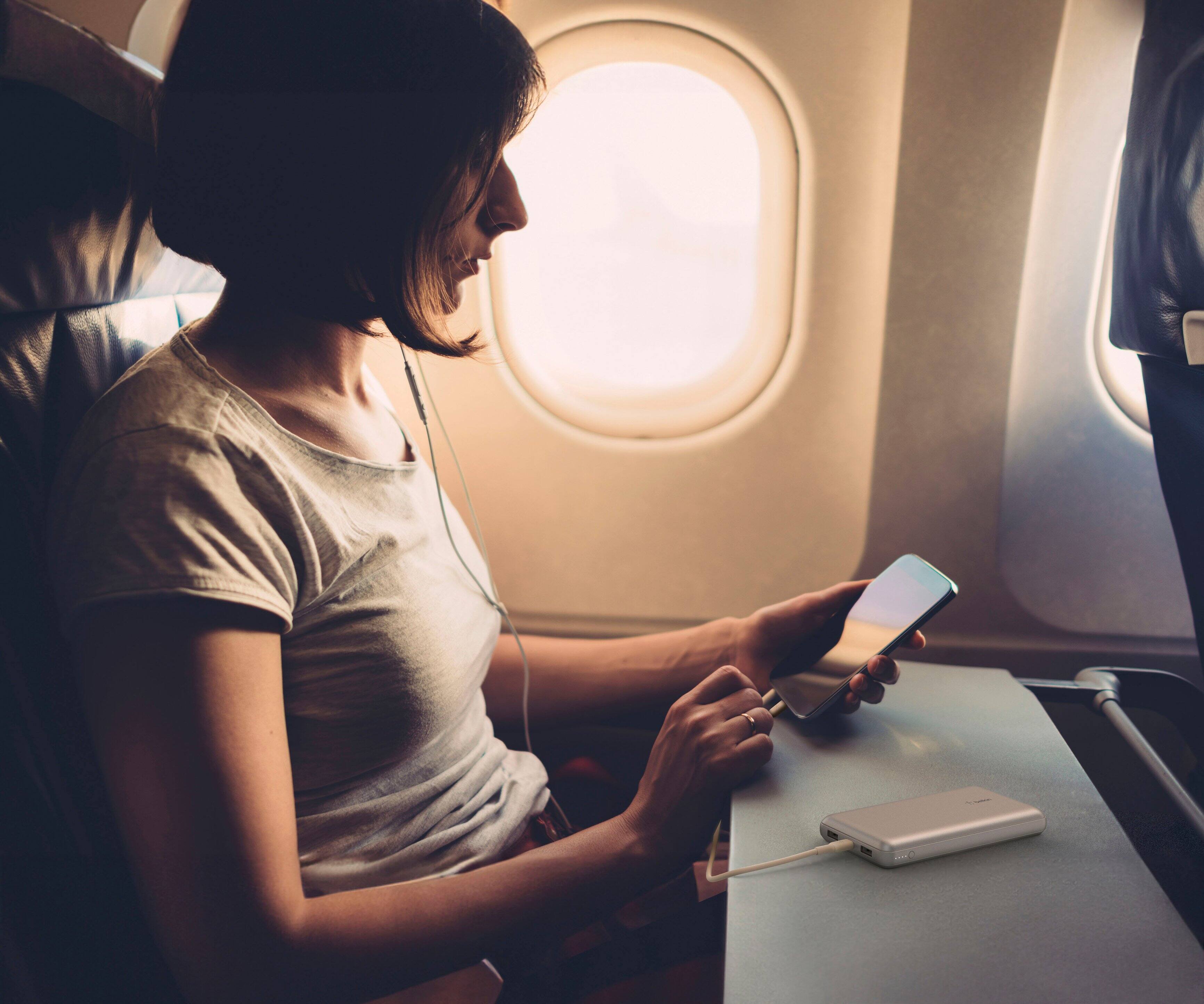 Alt View 11. Belkin - BoostCharge USB-C Portable Charger 20K Power Bank with 1 USB-C Port and 2 USB-A Ports & Included USB-C to USB-A Cable - Silver.