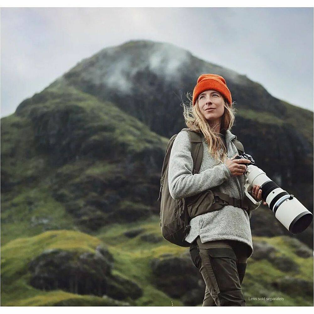 Alt View 40. Olympus - OM SYSTEM OM-1 Mark II 4K Video Mirrorless Camera Body Only - Black.