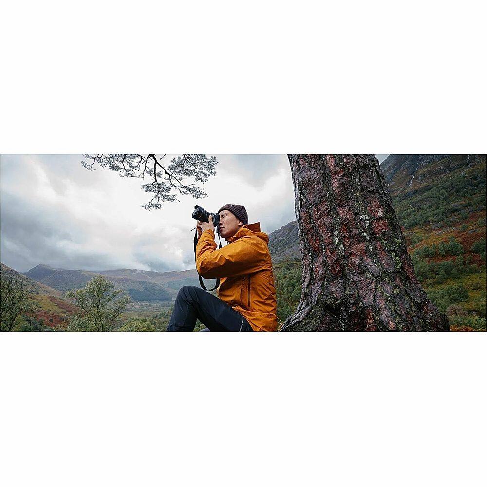 Alt View 20. Olympus - OM SYSTEM OM-1 Mark II 4K Video Mirrorless Camera with Lens - Black.