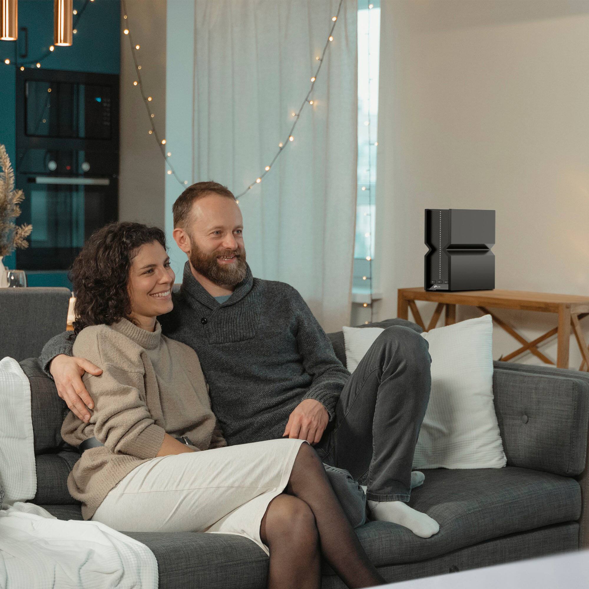 Alt View 2. TP-Link - BE15000 Tri-Band Wi-Fi 7 Router - Black.