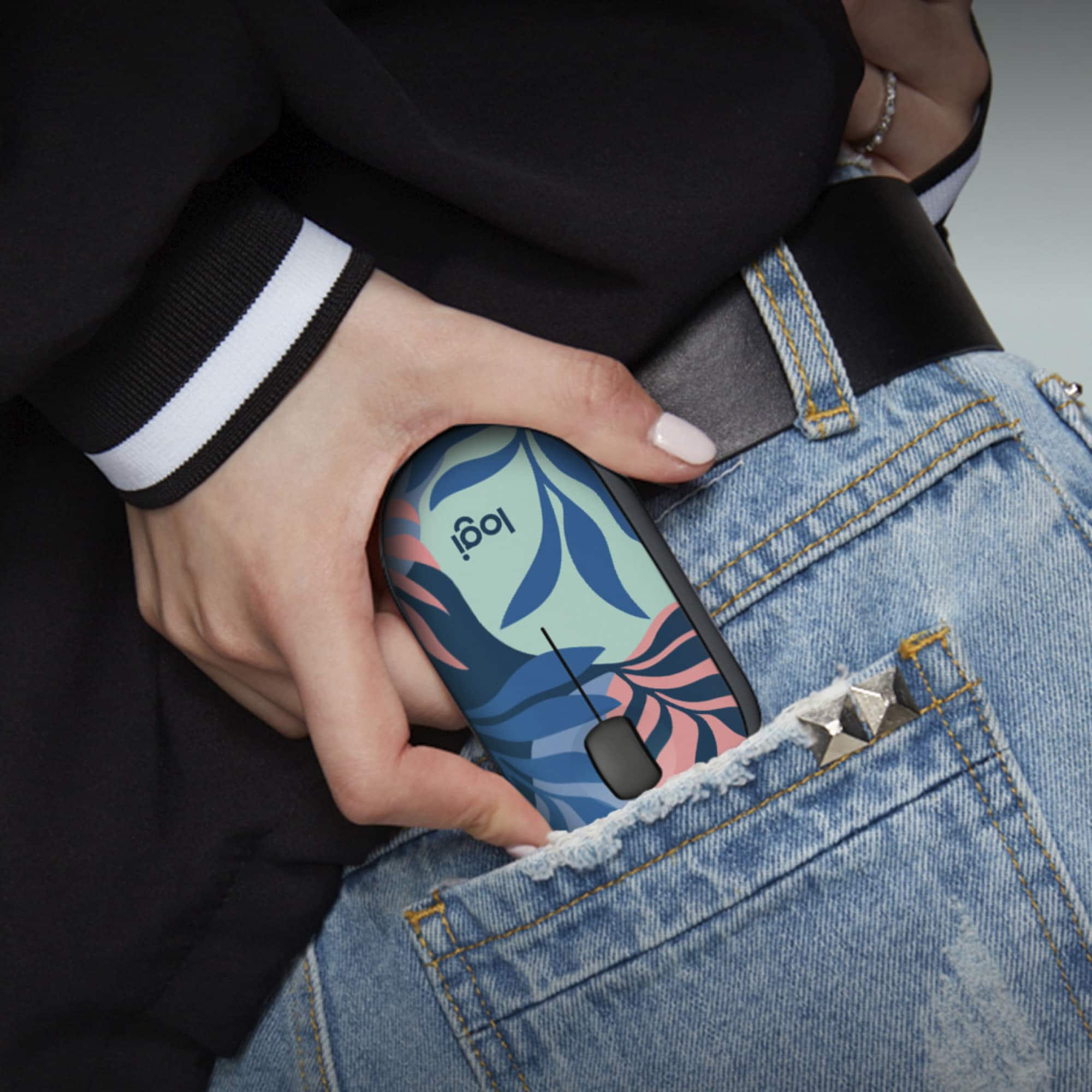 Alt View 19. Logitech - M340 Limited Edition Wireless Optical Ambidextrous Mouse with Silent Clicks - Sheer Dream.