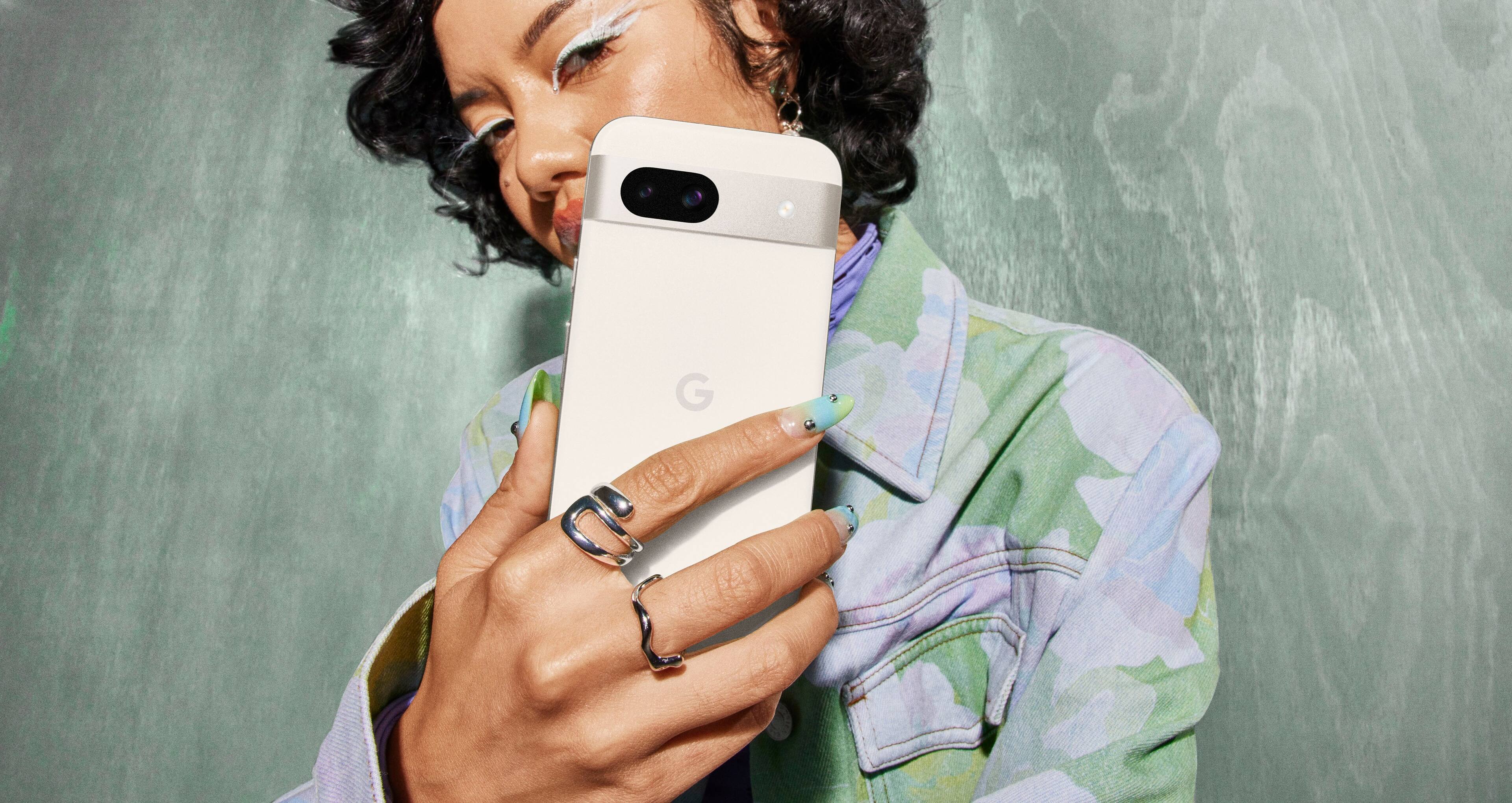 Alt View 13. Google - Pixel 8a 5G 128GB (Unlocked) - Porcelain.