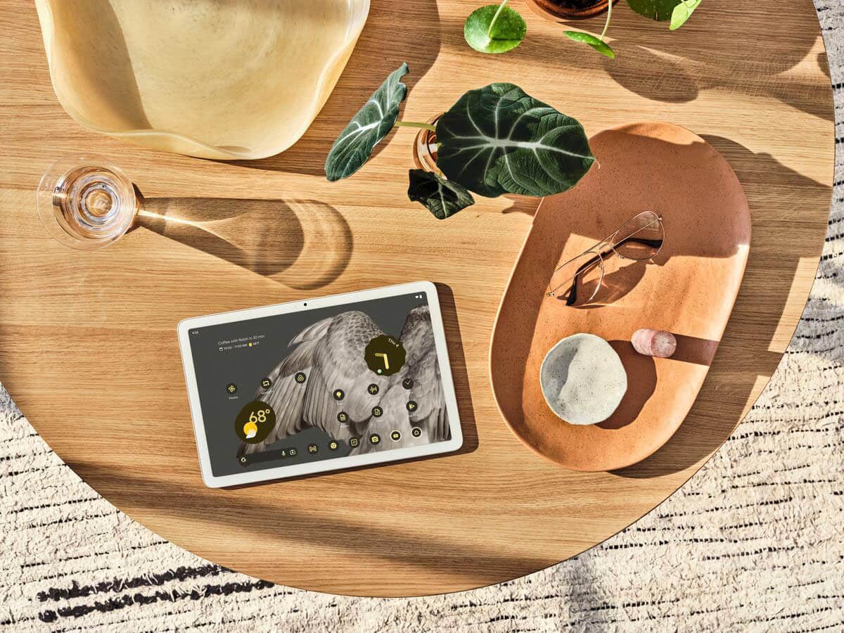 Alt View 16. Google - Pixel Tablet - 11" Android Tablet - 256GB - WiFi - Porcelain.