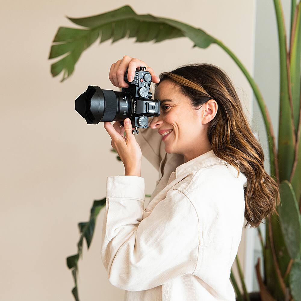 Alt View 13. Panasonic - LUMIX S 18mm F1.8 Interchangeable Lens L-Mount Compatible for LUMIX S Series Cameras - Black.