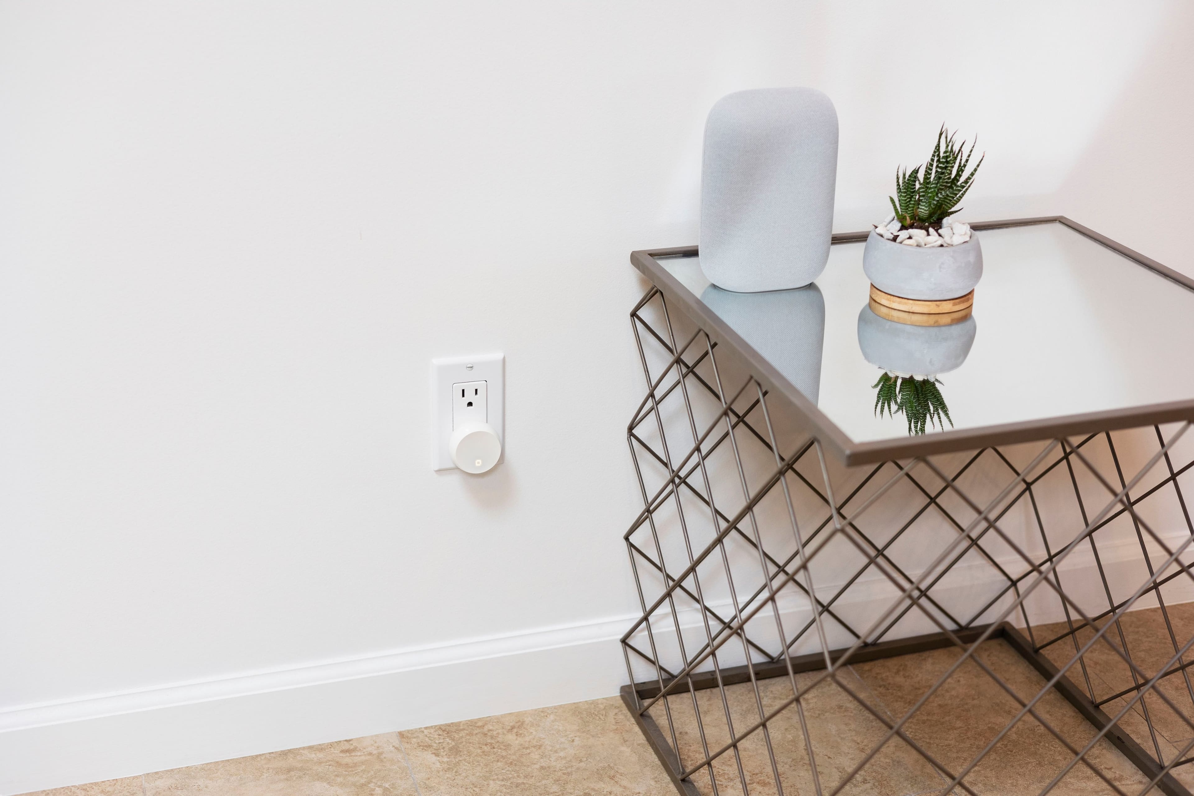 Alt View 14. Level - Bolt Connect WiFi Retrofit Smart Lock with App/Keypad/VoiceAssistant Access - Silver.