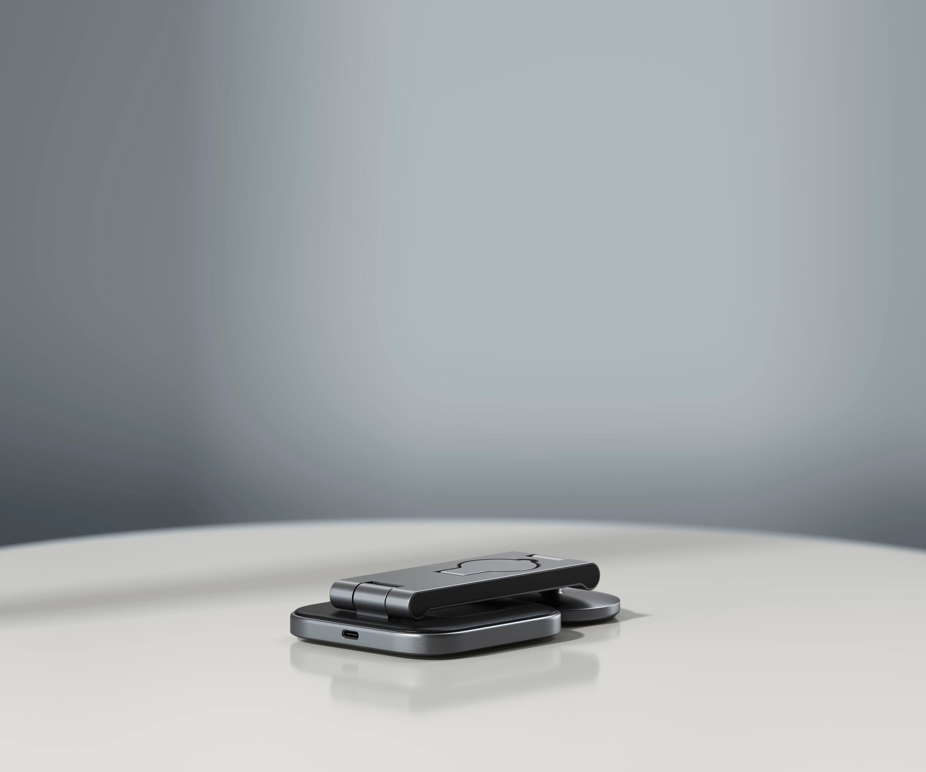 Alt View 15. Satechi - 3-in-1 Foldable Qi2 Wireless Charging Stand - Space Gray.