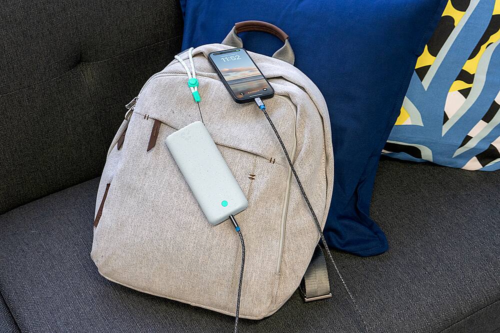 Alt View 13. Nimble - CHAMP PRO 20,000mAh 60W PD Dual USB-C Portable Charger - White.