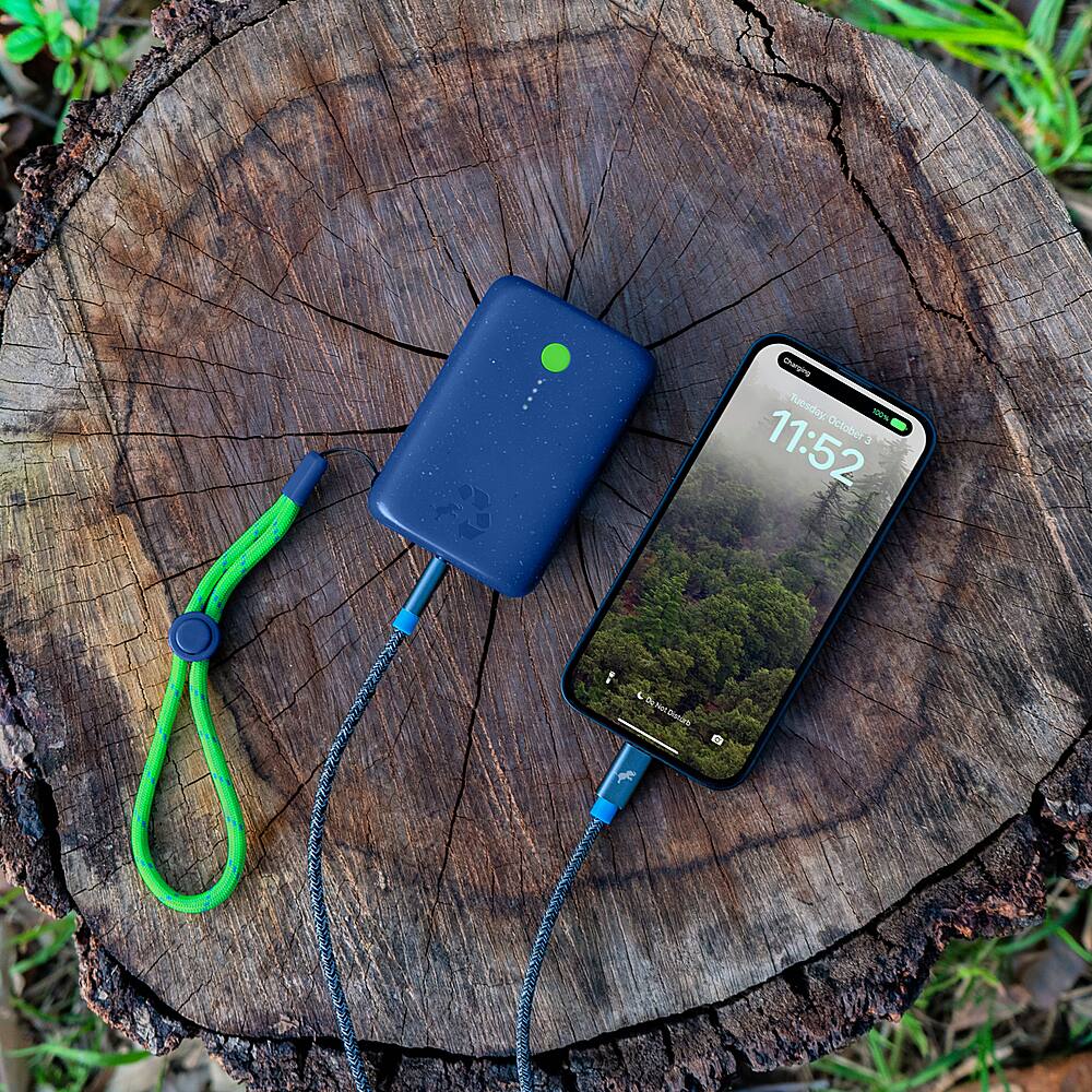 Alt View 13. Nimble - CHAMP 10,000mAh 22.5W PD Dual USB-C Portable Charger - Blue.