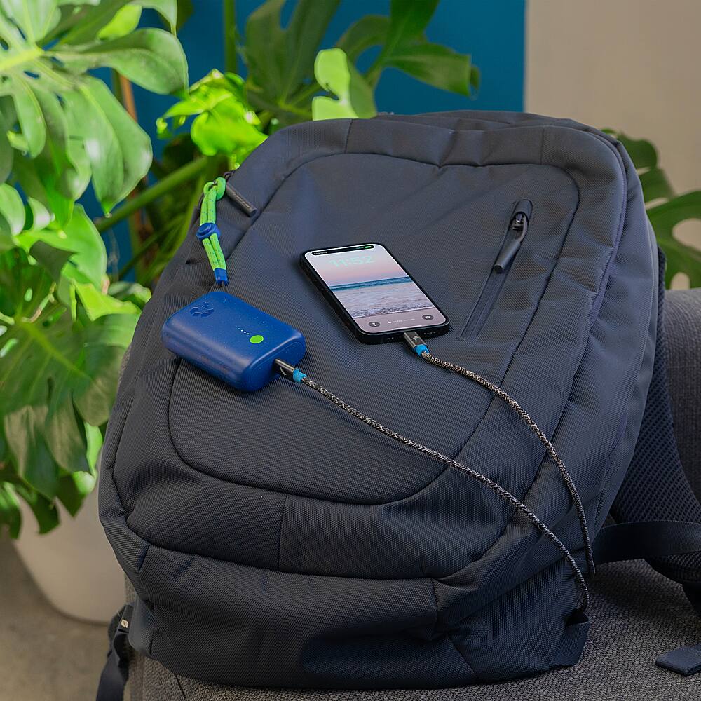 Alt View 14. Nimble - CHAMP 10,000mAh 22.5W PD Dual USB-C Portable Charger - Blue.