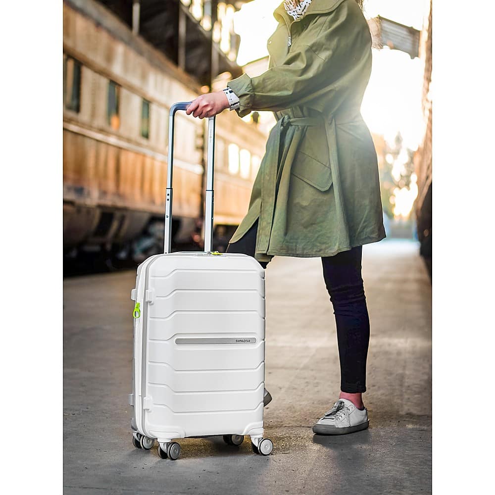 Alt View 15. Samsonite - Freeform 28" Expandable Spinner Suitcase - White/Grey.