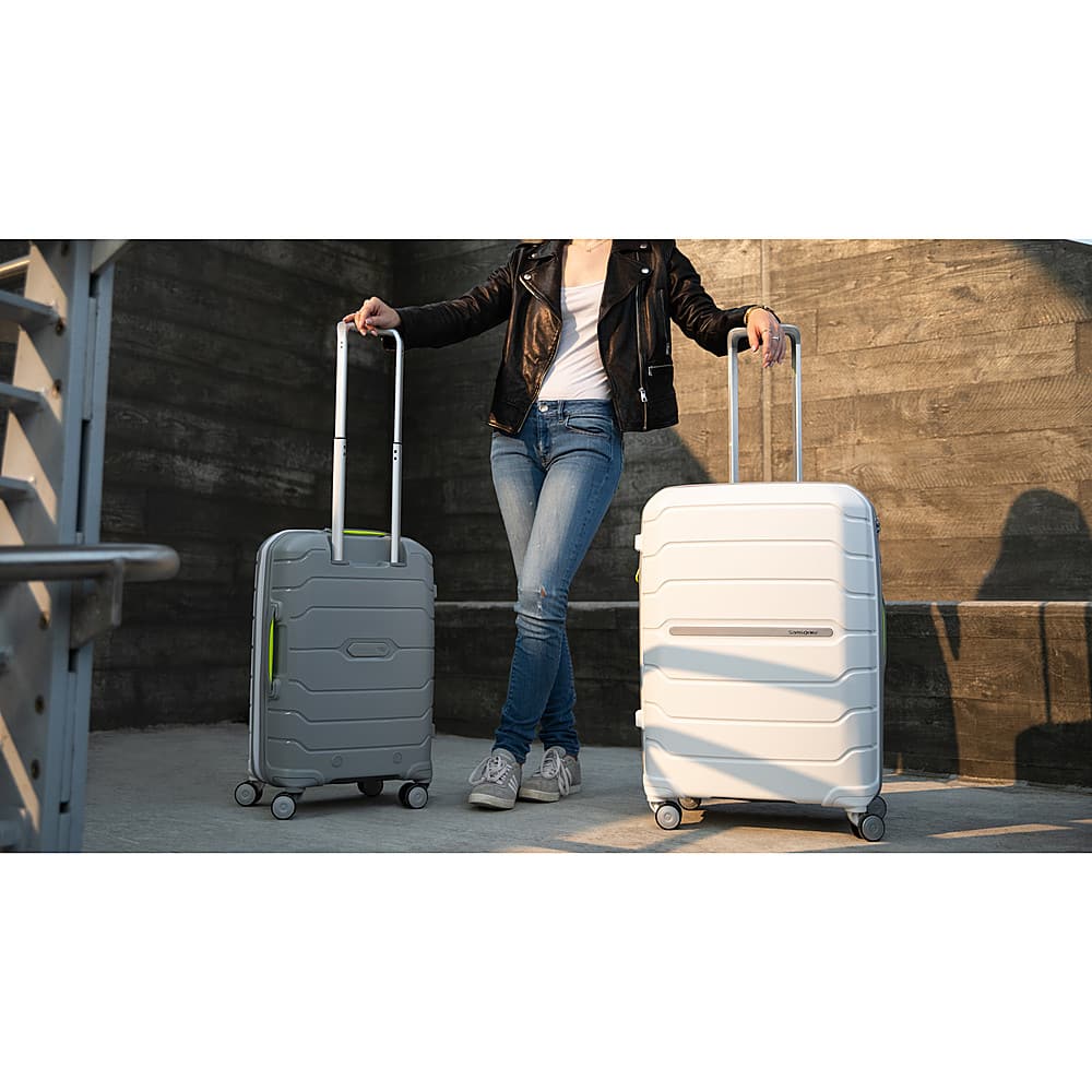 Alt View 15. Samsonite - Freeform 31" Expandable Spinner Suitcase - White/Grey.