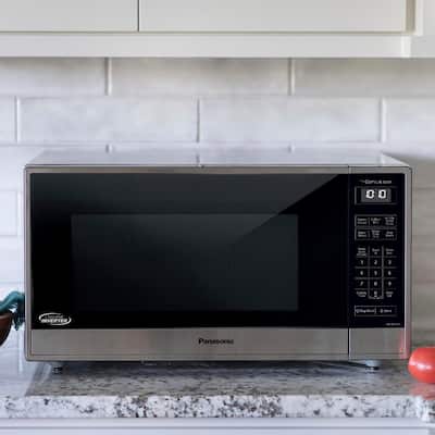 Panasonic 1.6 Cu. Ft. 1250Watt Countertop Microwave Oven with Panasonic 1.6 Cu. Ft. 1250Watt Countertop Microwave Oven with