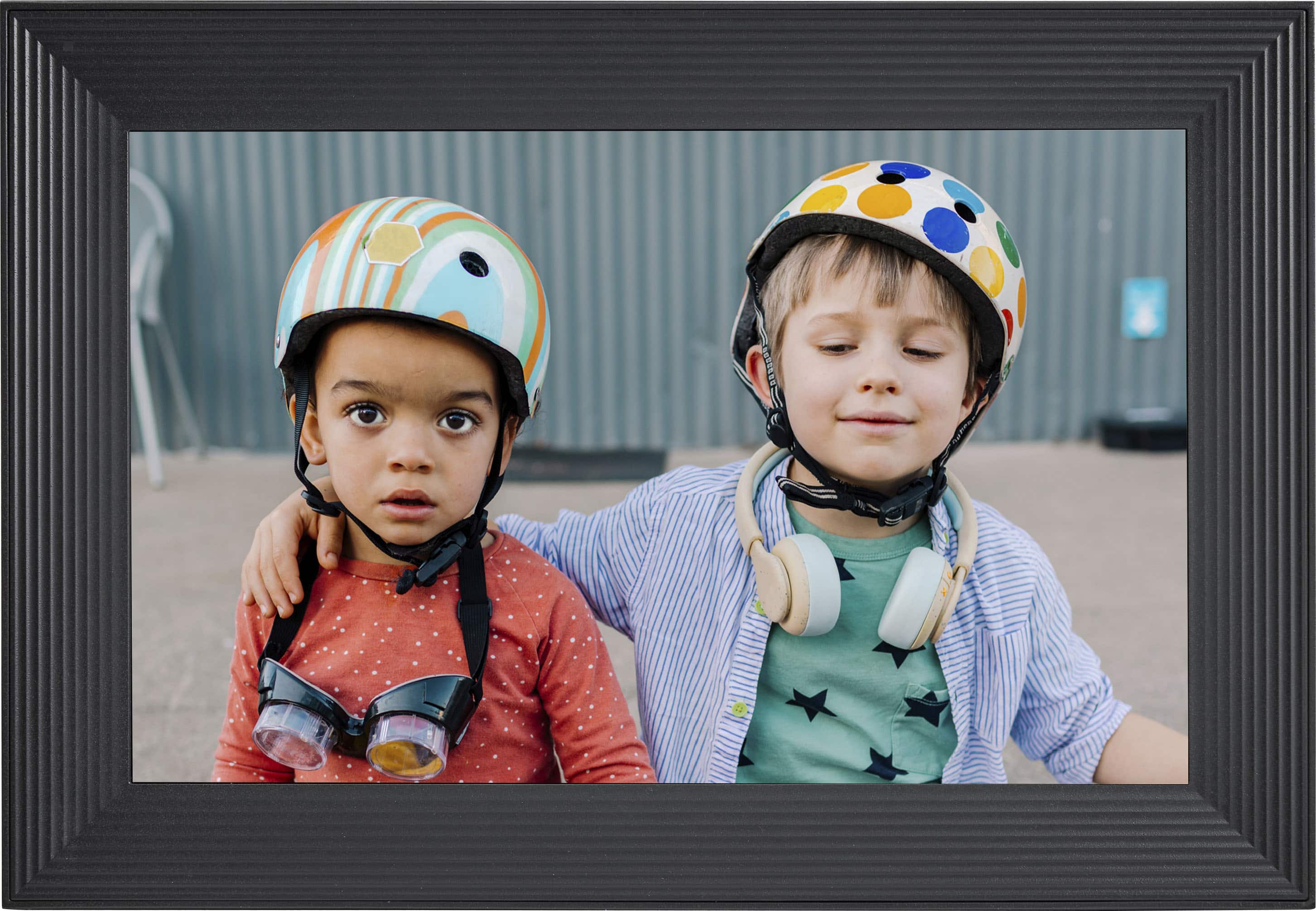 Angle. Aura Home - Carver 10" Digital Wifi Frame - Gravel.