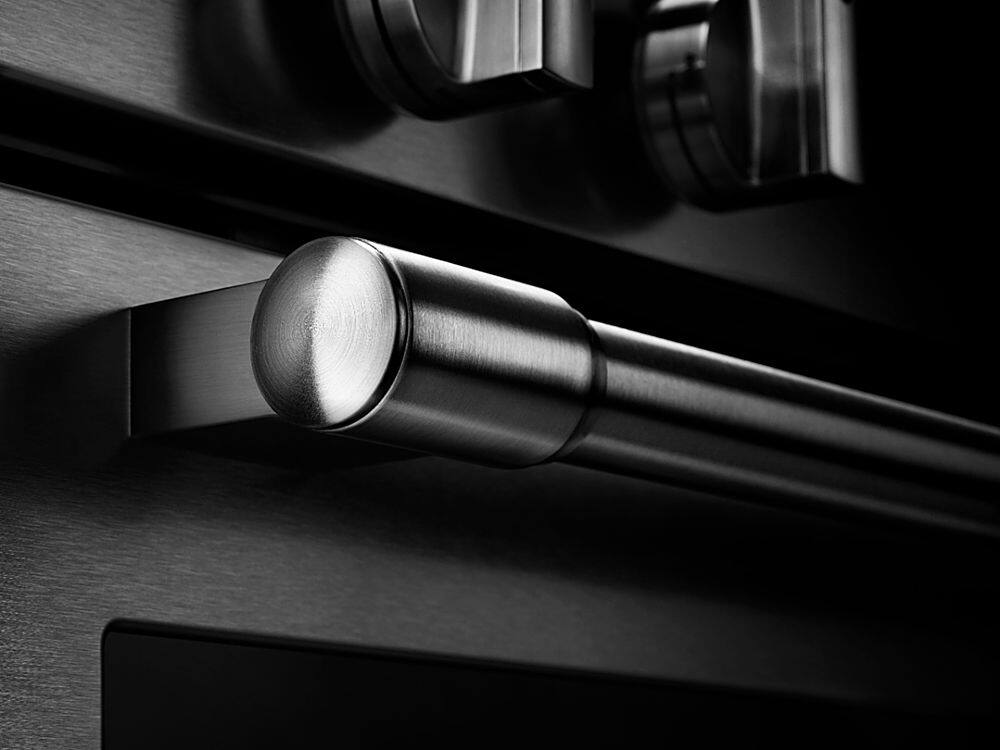 Alt View 16. Maytag - 5.8 Cu. Ft. Self-Cleaning Freestanding Fingerprint Resistant Gas Convection Range - Fingerprint Resistant Stainless Steel.