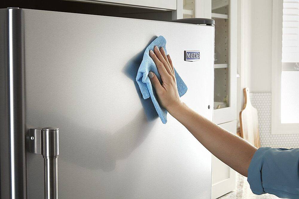 Alt View 12. Maytag - 21.2 Cu. Ft. Top-Freezer Refrigerator - Fingerprint Resistant Stainless Steel.