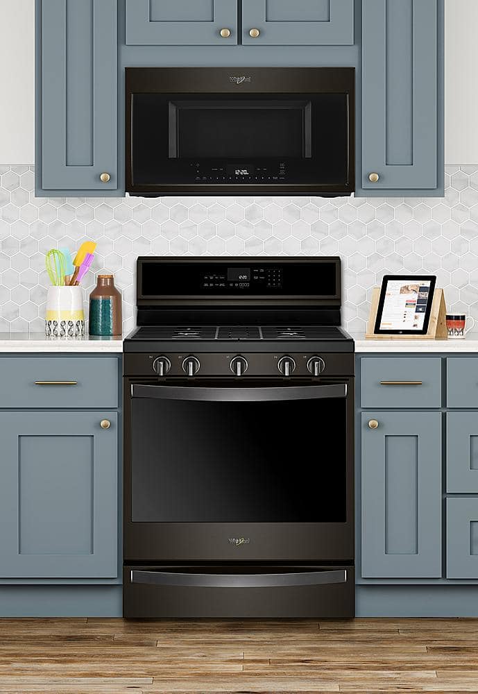 Whirlpool 5.8 Cu. Ft. Freestanding Gas Convection Range with Self ...