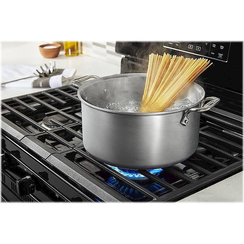 Alt View 18. Whirlpool - 5.0 Cu. Ft. Freestanding Gas Range with Self-Cleaning and SpeedHeat Burner - Black.