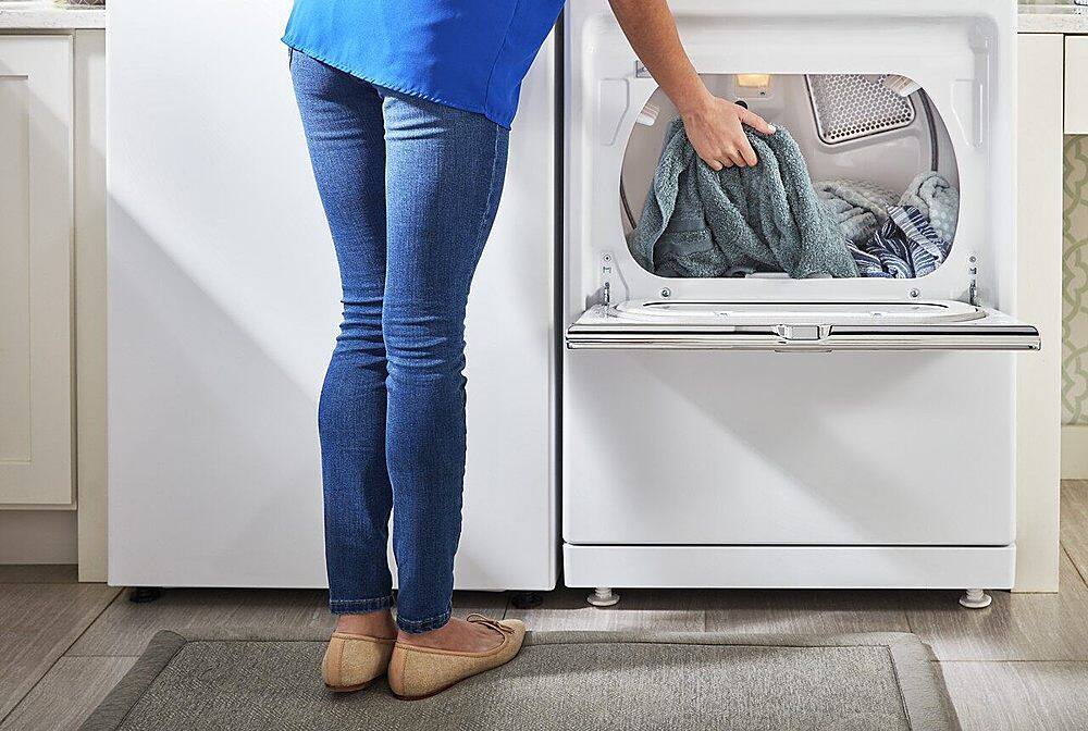 Alt View 14. Maytag - 7.4 Cu. Ft. Smart Gas Dryer with Steam and Extra Power Button - White.