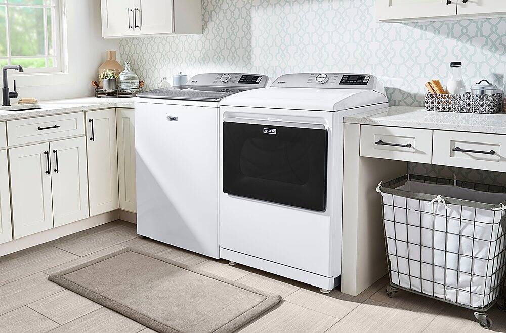 Alt View 21. Maytag - 7.4 Cu. Ft. Smart Gas Dryer with Steam and Extra Power Button - White.
