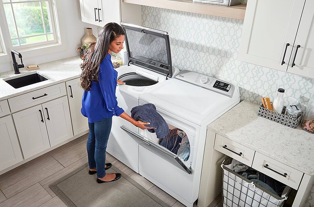 Alt View 23. Maytag - 7.4 Cu. Ft. Smart Gas Dryer with Steam and Extra Power Button - White.