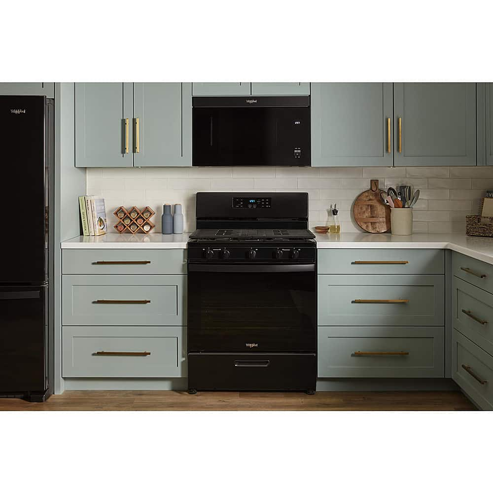 Whirlpool 5.1 Cu. Ft. Freestanding Gas Range With Edge To Edge Cooktop ...