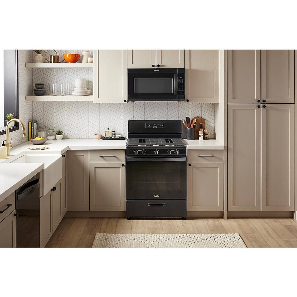 Alt View 18. Whirlpool - 5.1 Cu. Ft. Freestanding Gas Range with Edge to Edge Cooktop - Black.