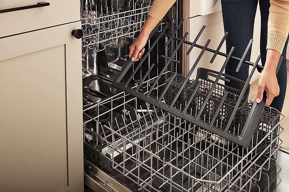 Alt View 19. Whirlpool - 5.1 Cu. Ft. Freestanding Gas Range with Edge to Edge Cooktop - White.