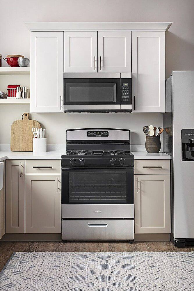 Alt View 18. Amana - 5.1 Cu. Ft. Freestanding Gas Range with Bake Assist Temps - Stainless Steel.