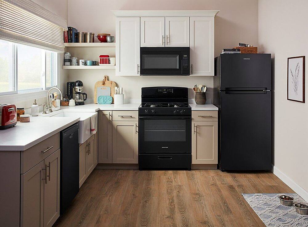 Alt View 13. Amana - 16.4 Cu. Ft. Top-Freezer Refrigerator - Black.