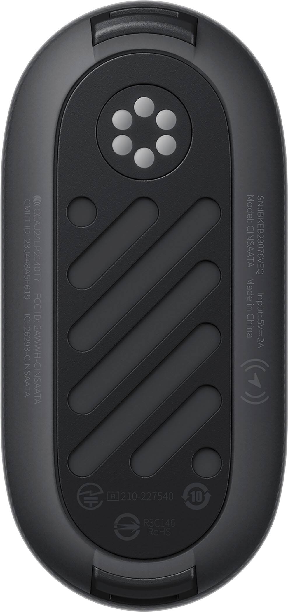 The text on the image reads "i noas.co CO ModeLCINSAATA O3AN0CCEHBENS MadeinChina mout a - vouAgand W MACIAL CNSARTA WWATA 28 E 61210-221540 10 e d". This text is in a foreign language, and it is not possible to group or correct it without understanding the language.