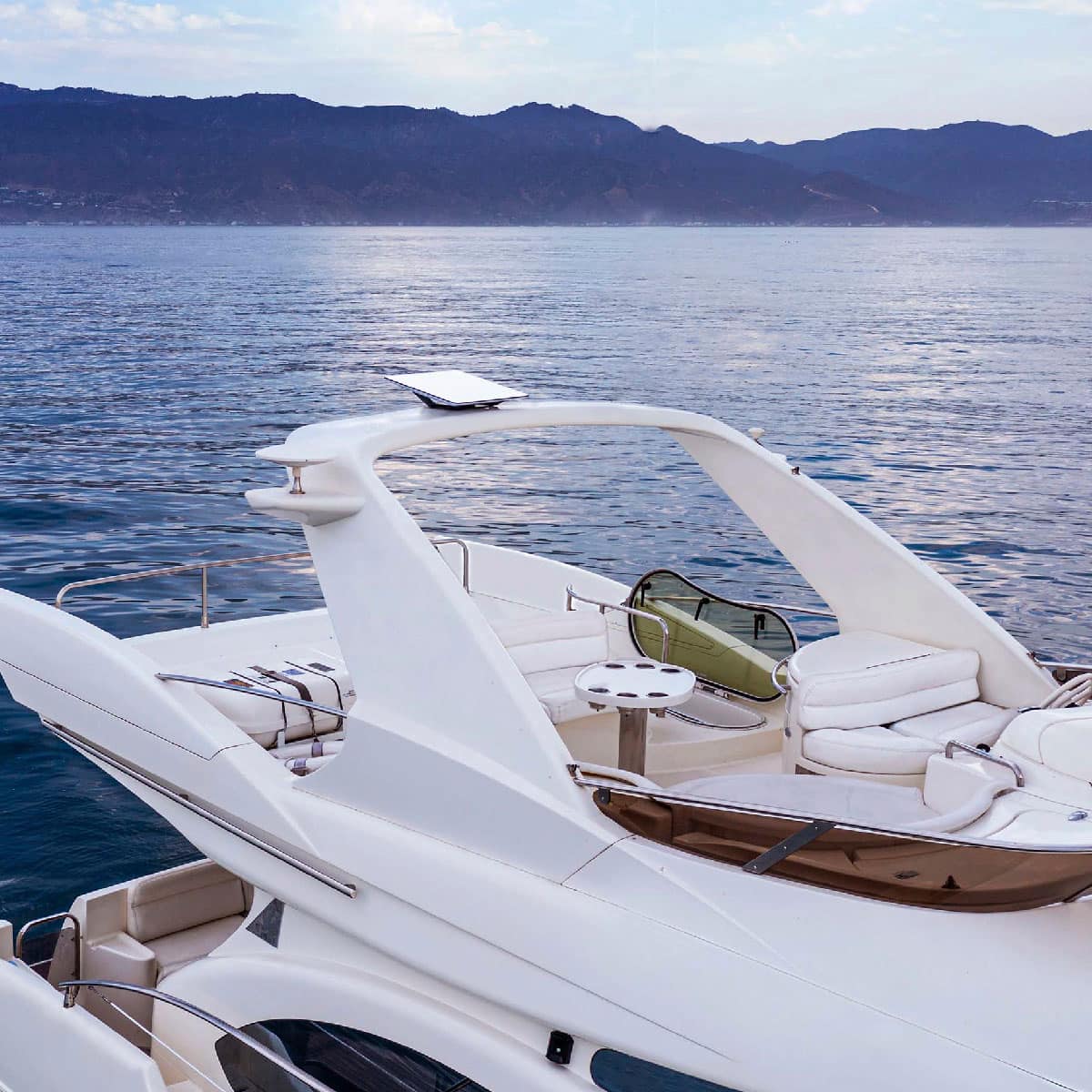 Alt View 12. STARLINK - Flat High Performance Kit - No Router - White.