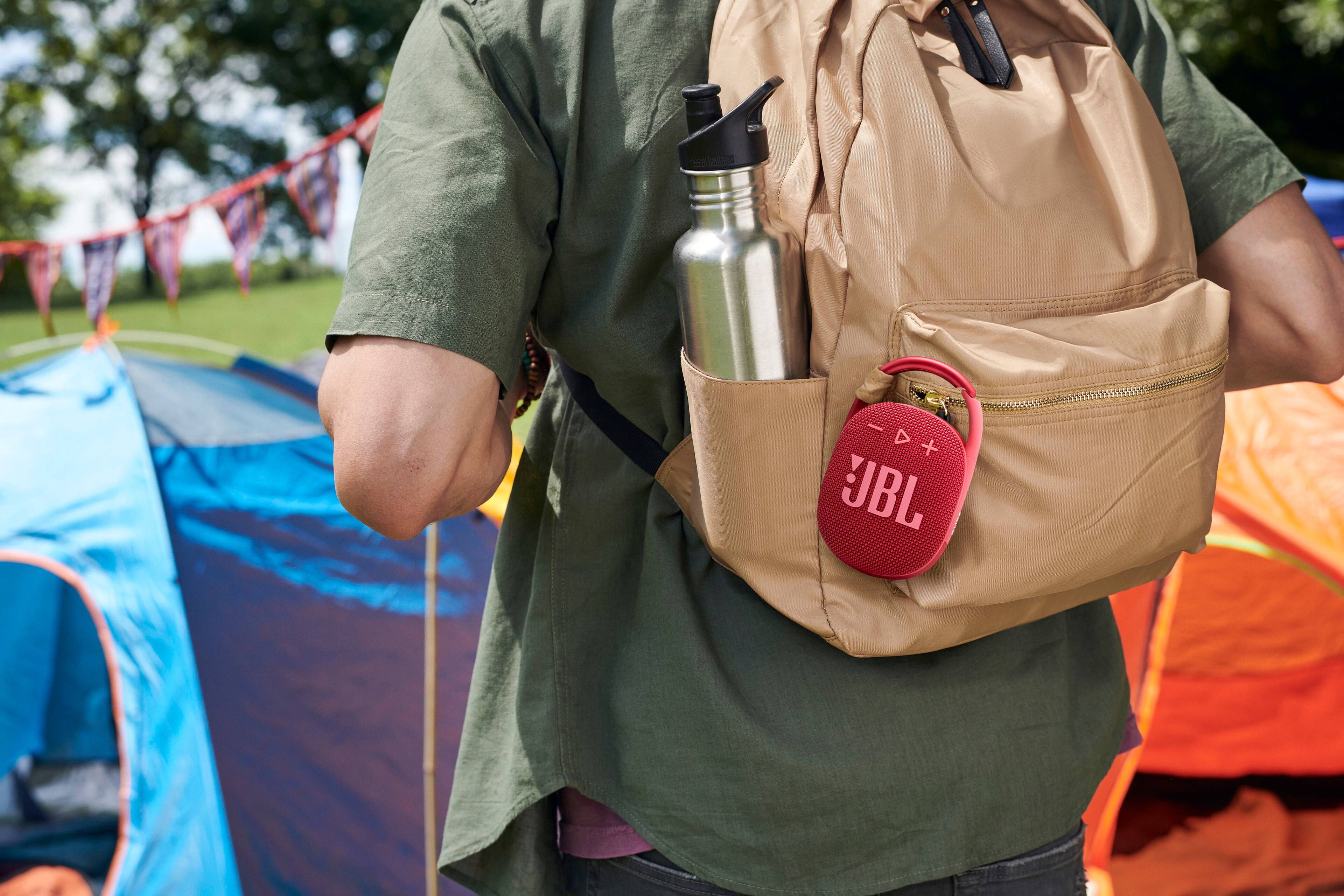 Alt View 24. JBL - Clip 5 Portable Bluetooth Speaker - Camouflage.