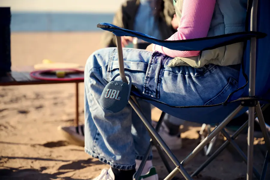 Alt View 20. JBL - Clip 5 Portable Bluetooth Speaker - Red.