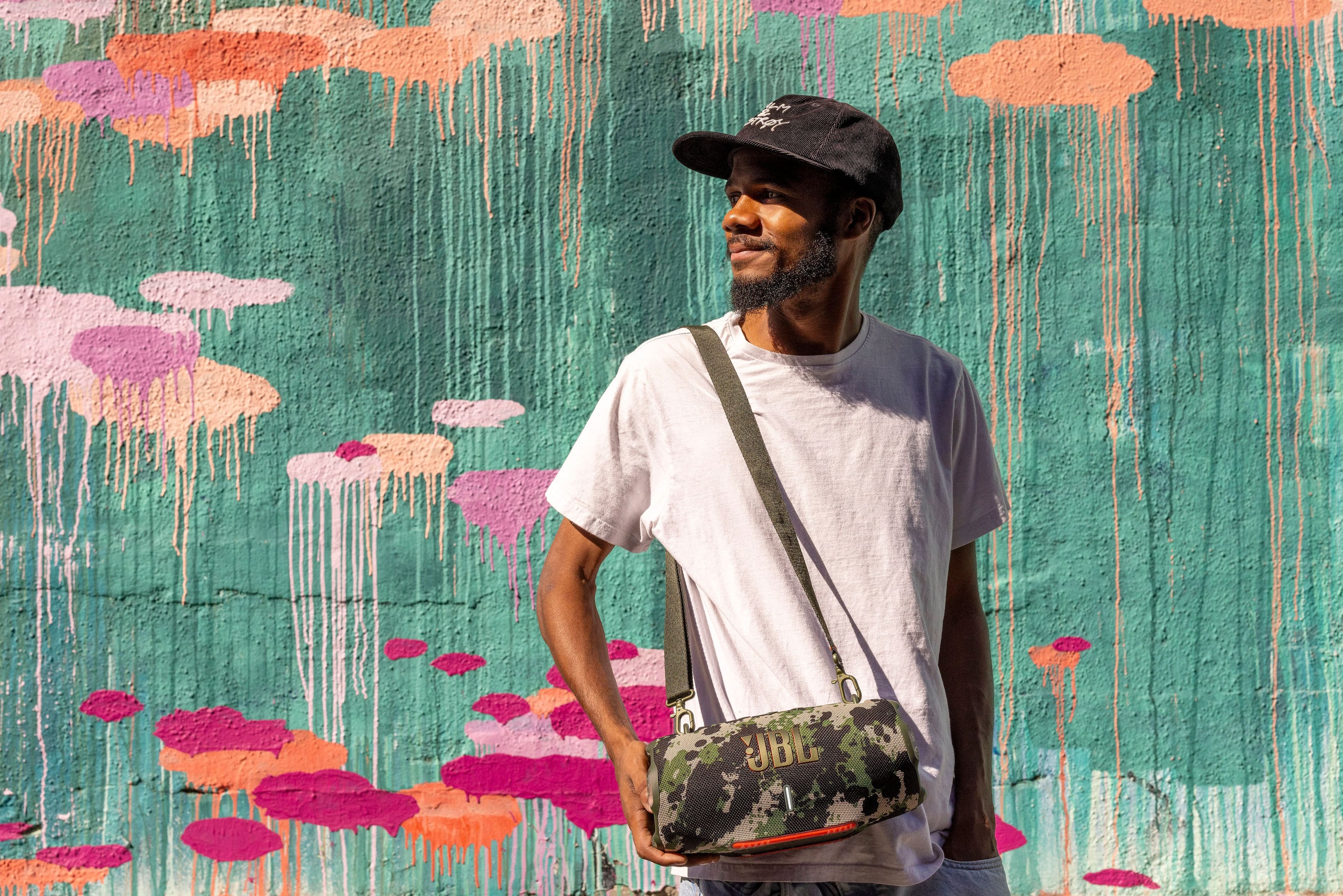 Alt View 22. JBL - Xtreme 4 Portable Wireless Speaker - Blue.