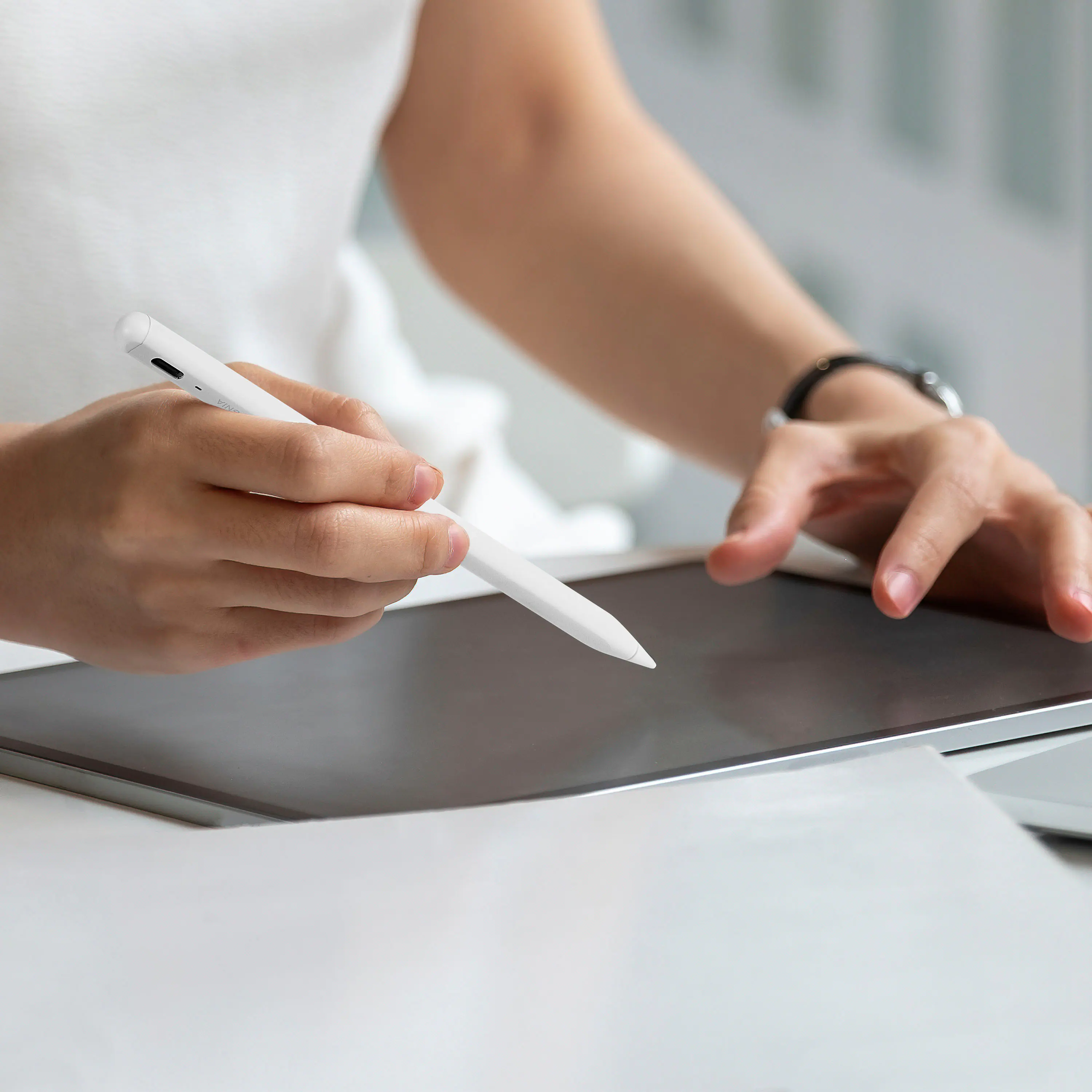 Alt View 18. Insignia™ - Glass Screen Protector for iPad 10.9" (10th Generation 2022), iPad Air 11" (M2) & iPad Pro 11" (M4) - Clear.