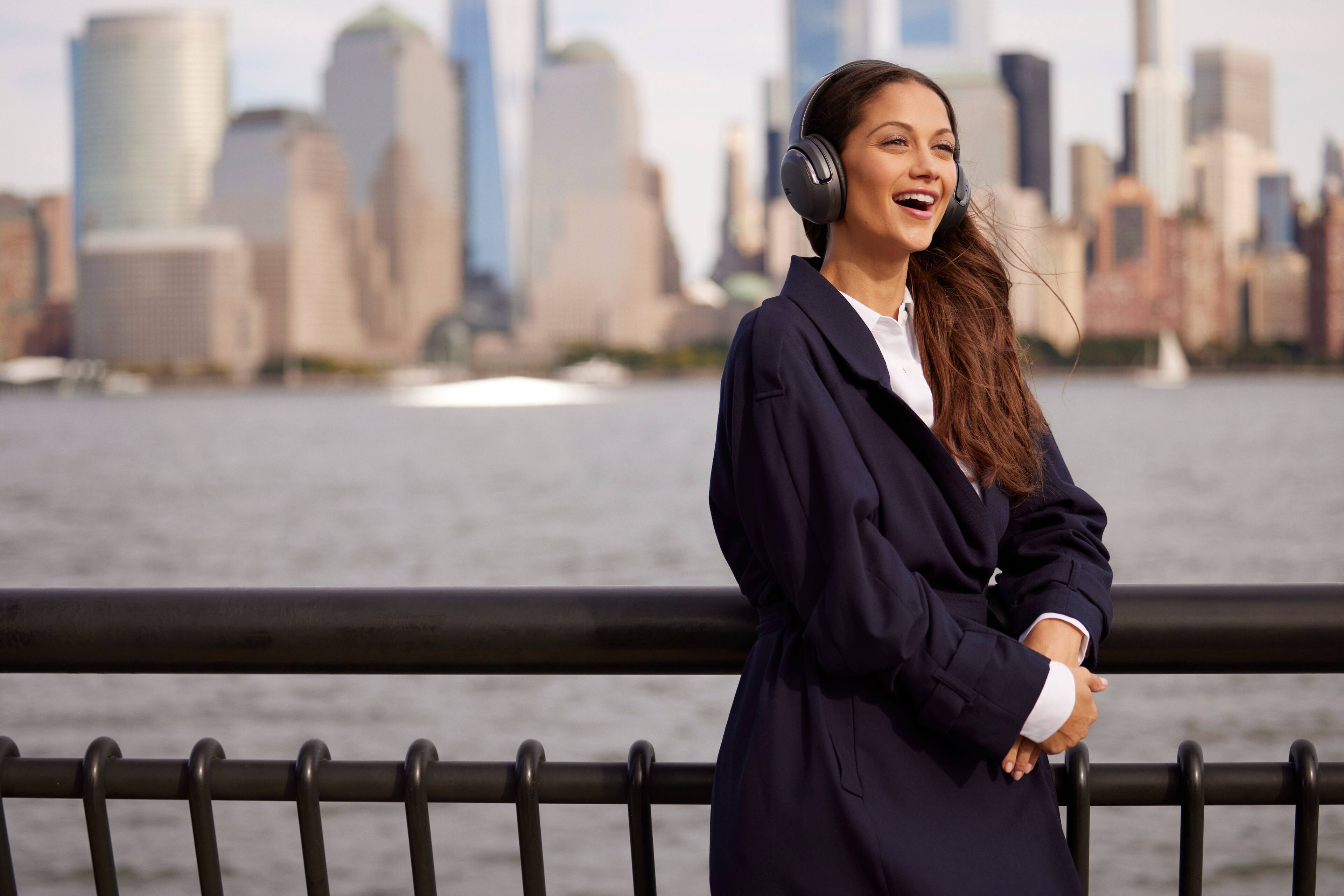 Alt View 28. JBL - Tour One M2 True Adaptive Noise Cancelling Headphones - Black.