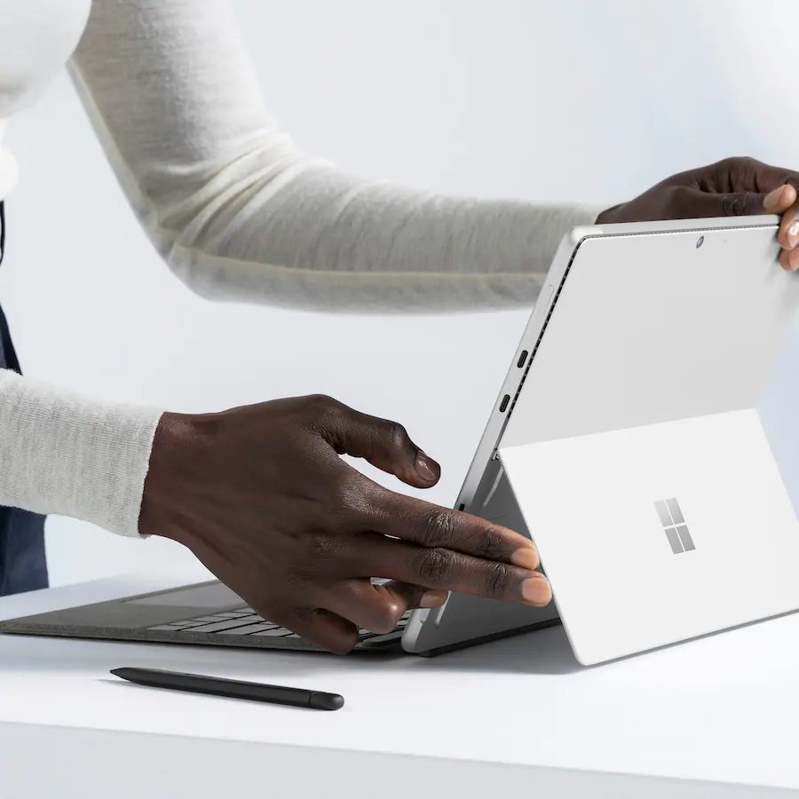 Microsoft Surface Slim Pen (2nd Edition) and Pro Keyboard for Pro 13