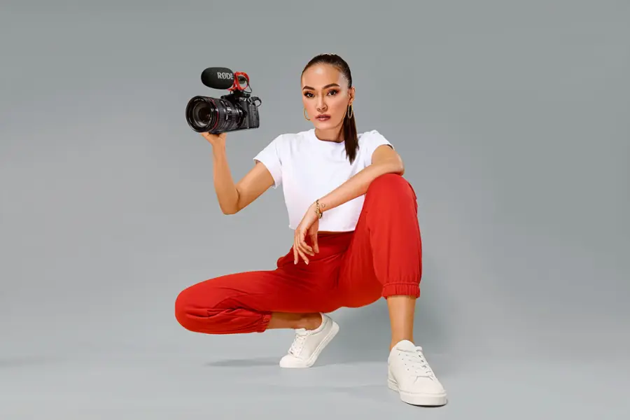 Alt View 21. RØDE - VIDEOMIC GO II On-Camera Shotgun Microphone - Black.