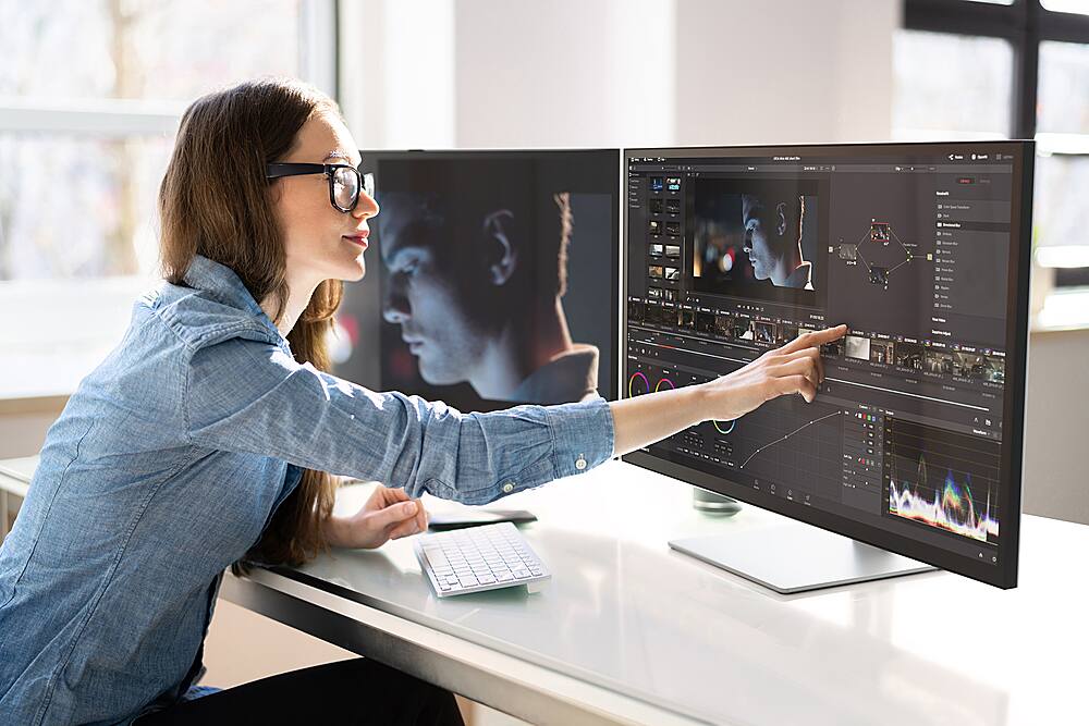 Alt View 29. Alogic - Clarity Max Touch 32" UHD 4K Monitor with USB-C Power Delivery, Webcam, Touch Screen, 4k Monitor, & 65W Power Delivery - Black.