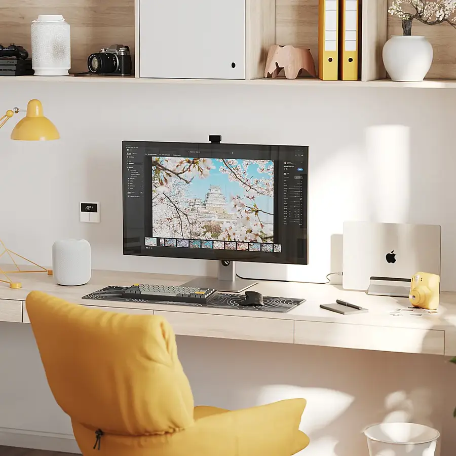 Alt View 22. Alogic - Clarity Max Pro 27" 60 Hz UHD 4K Monitor with USB-C,  65W Power Delivery and 8MP Smart Webcam - Black.