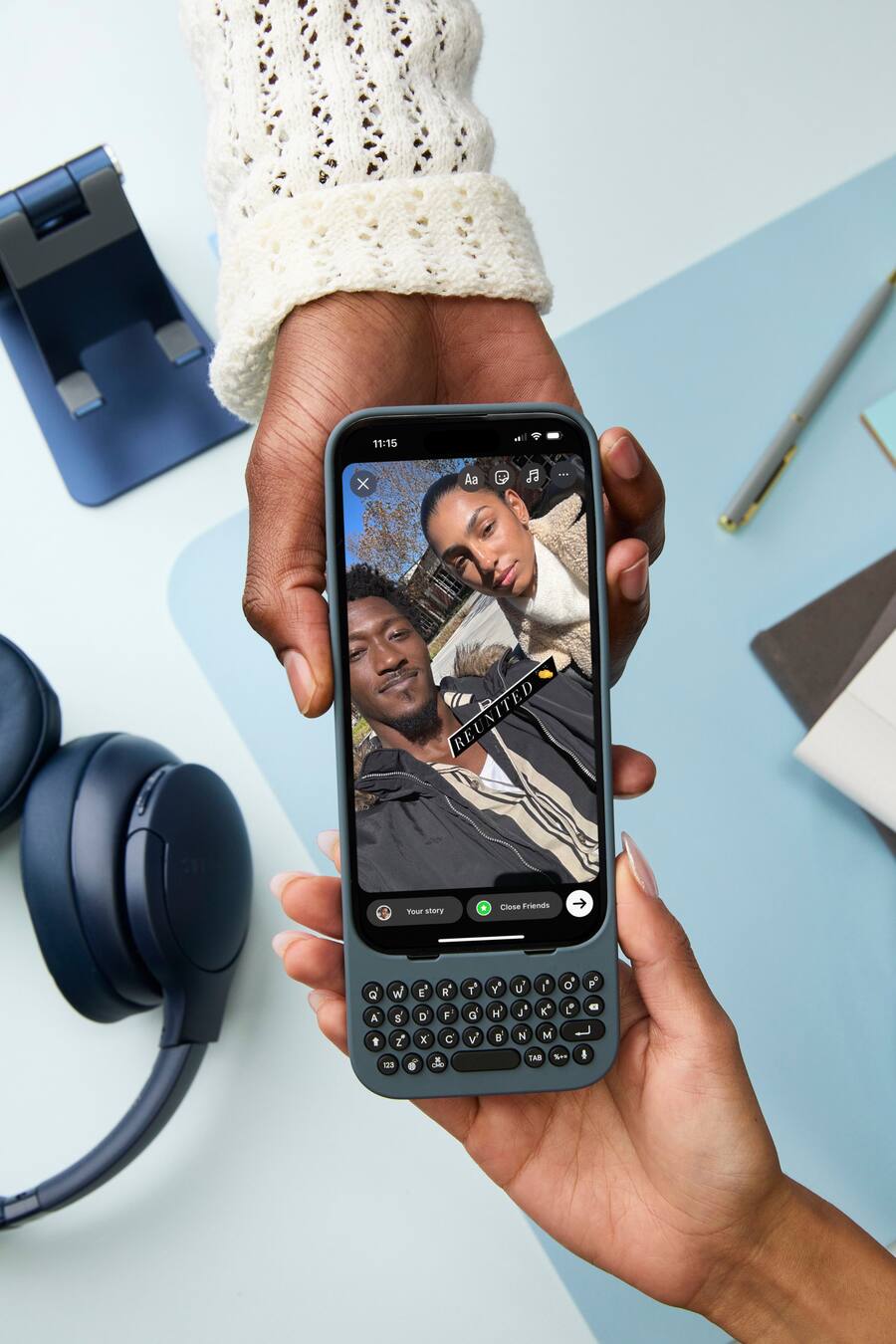 Clicks Keyboard iPhone15ProMax用 (ロンドンスカイ) Clicks Clicks Keyboard iPhone15ProMax用 (ロンドンスカイ) Clicks